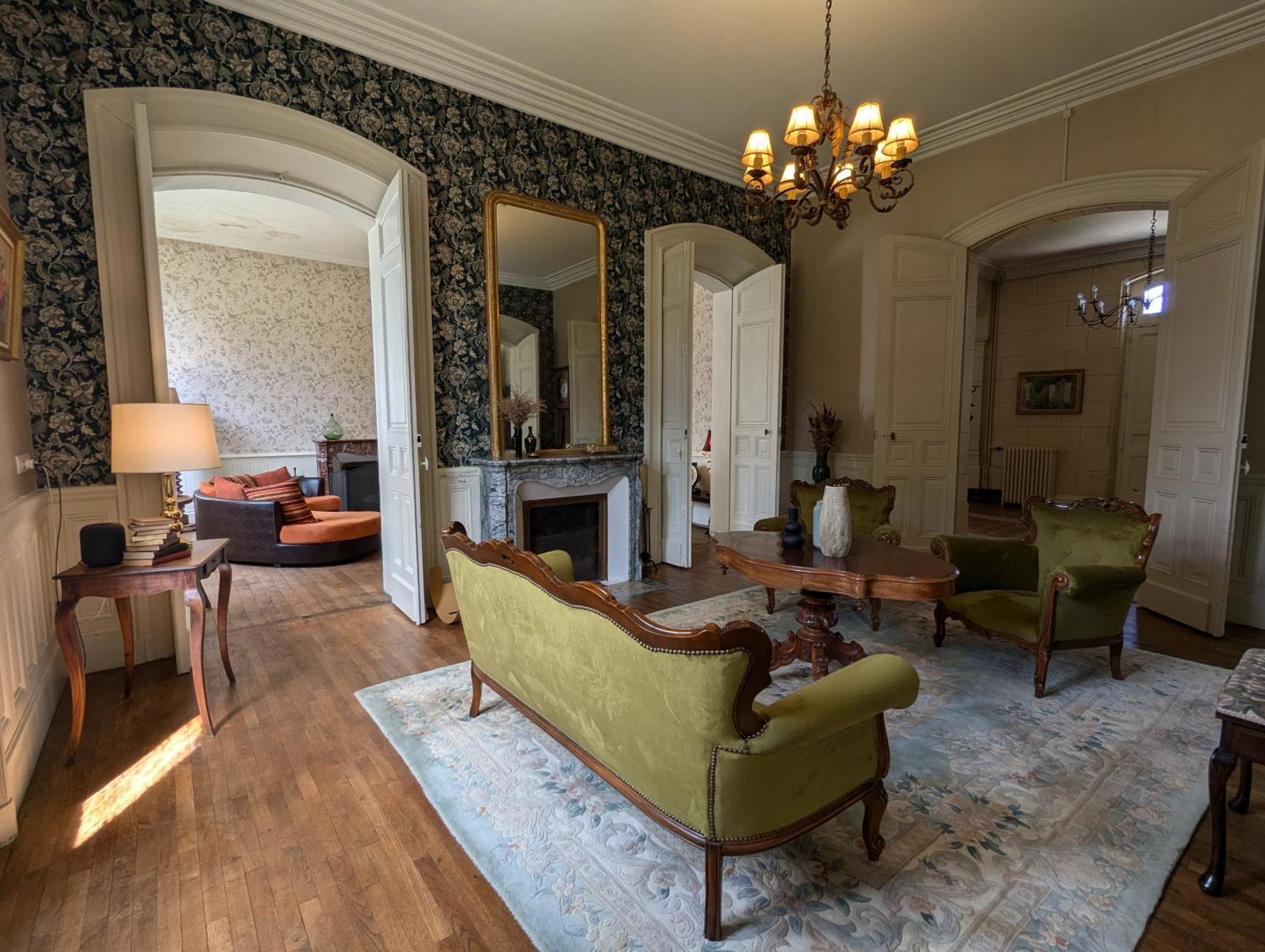 Domaine Du Faure Bed & Breakfast Chadurie Bagian luar foto